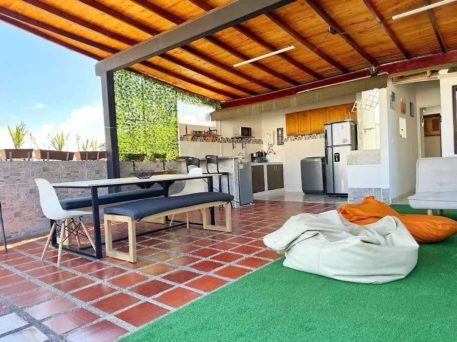 Apartamento Con Terraza Estadio Lägenhet Medellín