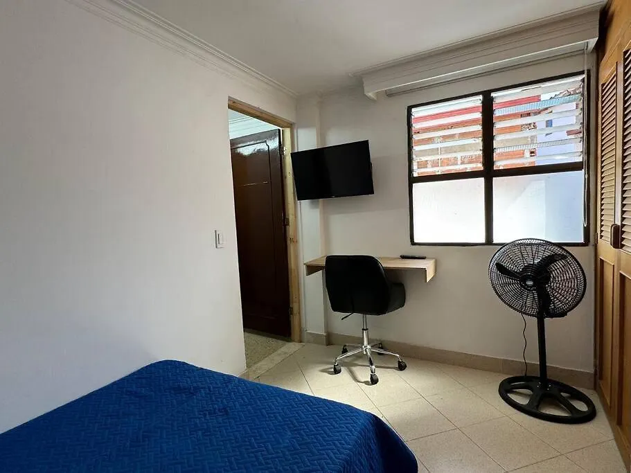Apartamento Con Terraza Estadio Lägenhet Medellín
